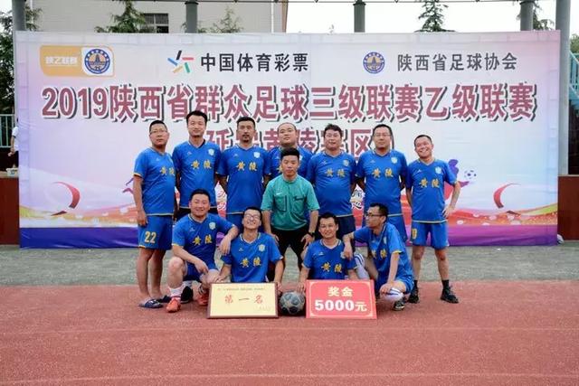 谁最像年轻时的你？ 梅西：只选一人肯定是亚马尔